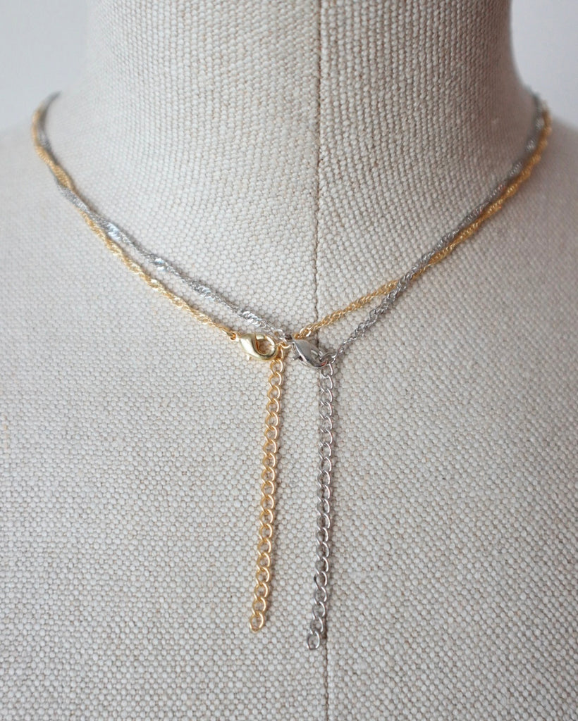 Twisted chain