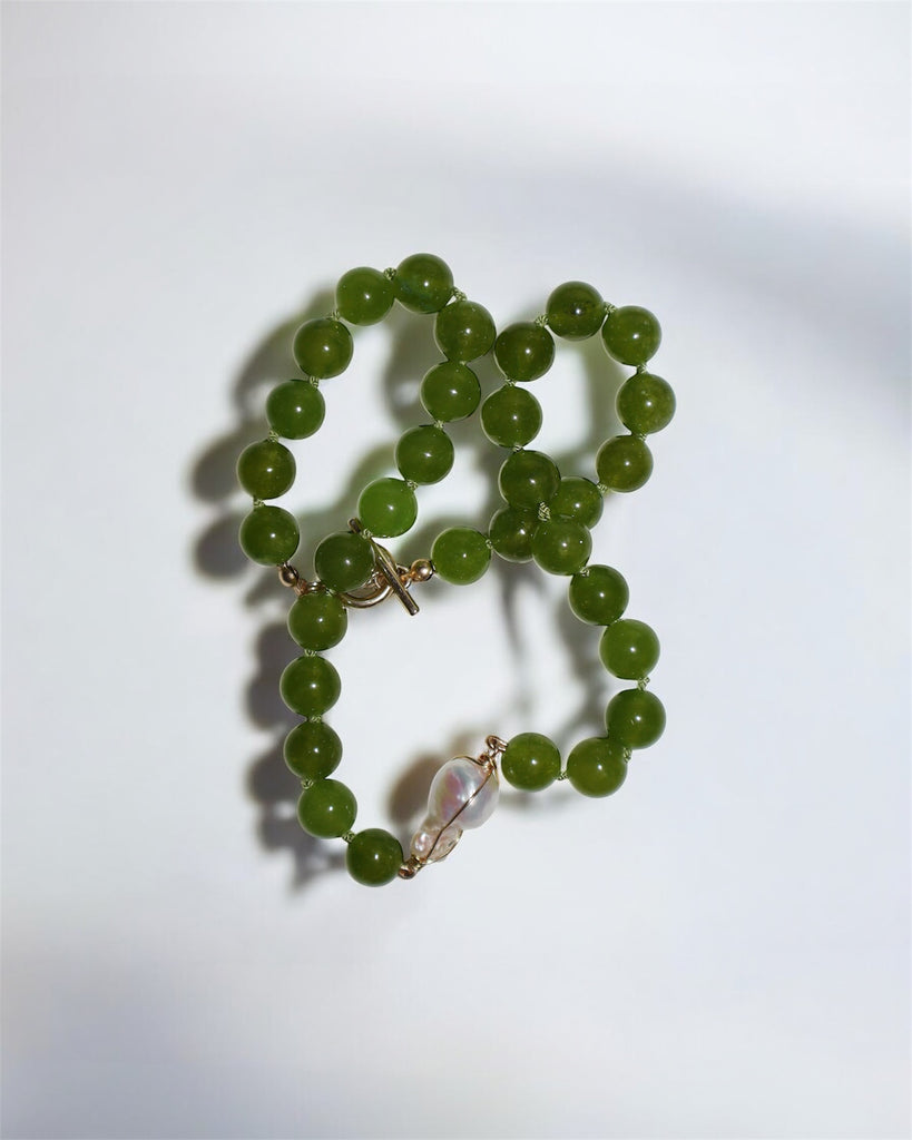 Brigh Green Jade Baroque Collar
