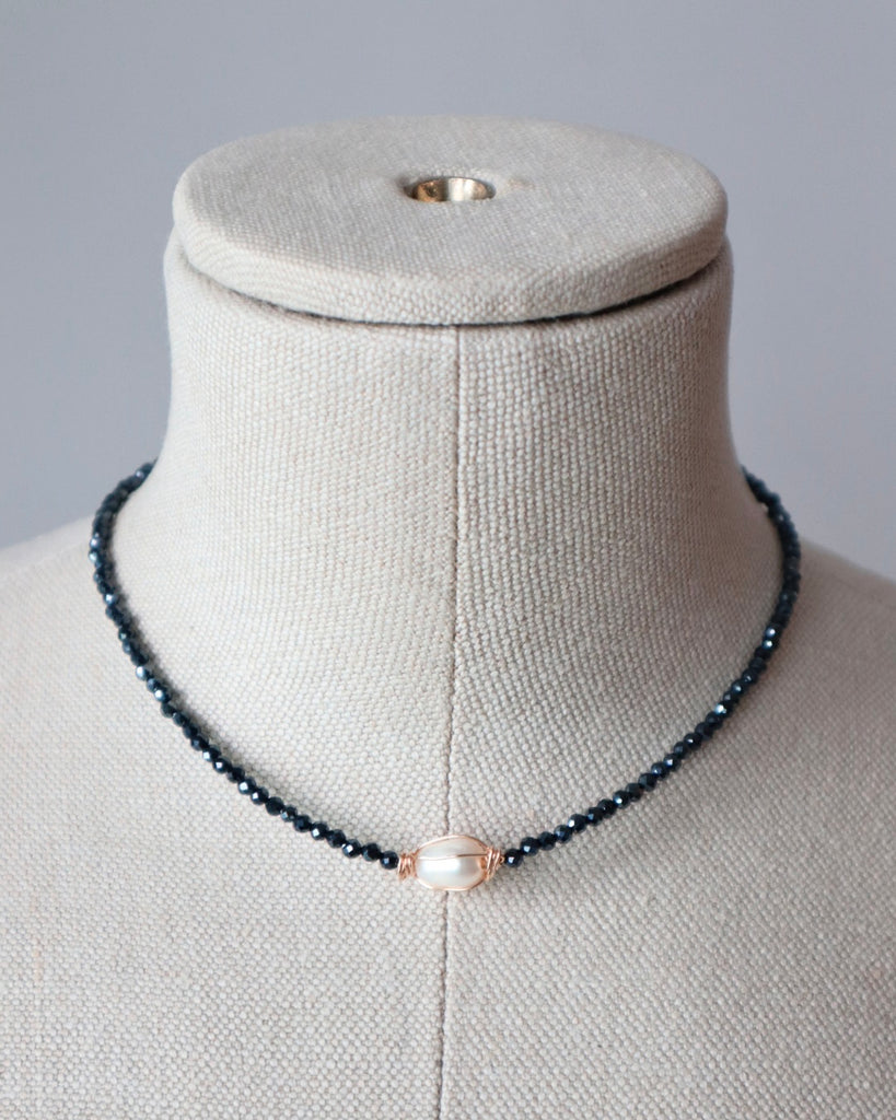 Diamond cut necklace with pearl