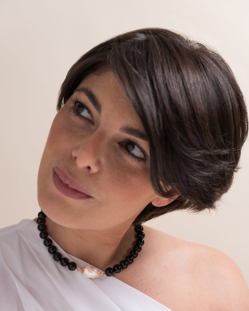 Onyx baroque collar