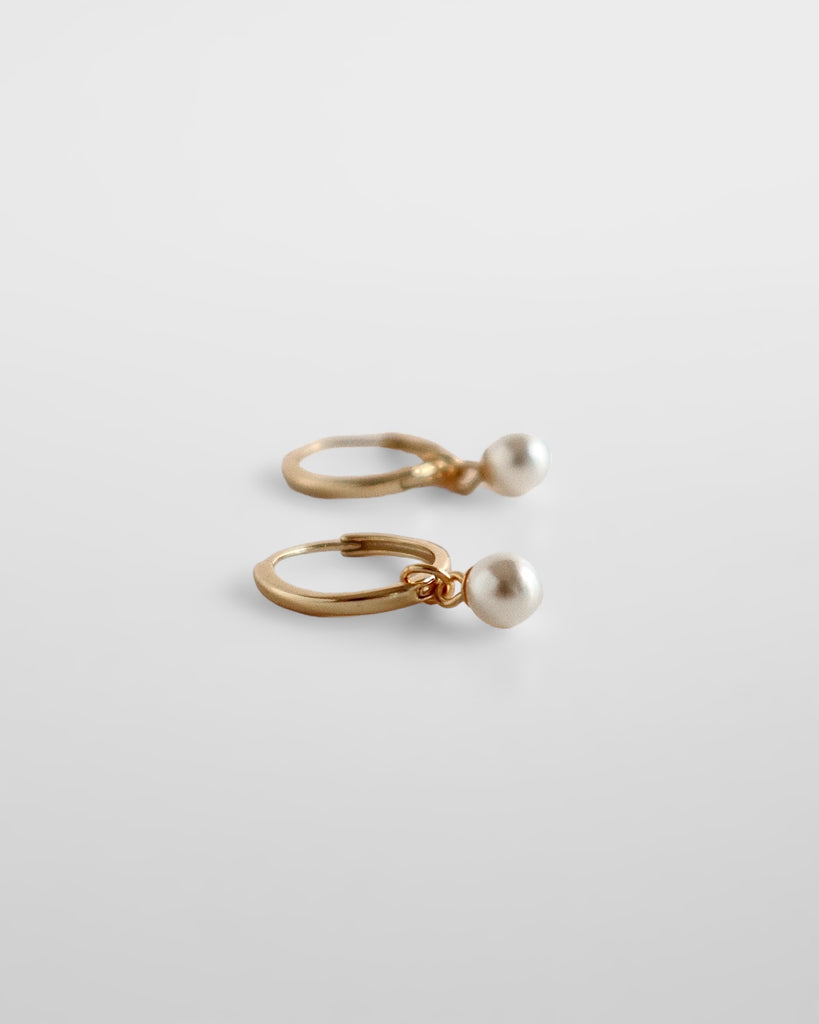 Mini pearl hoops