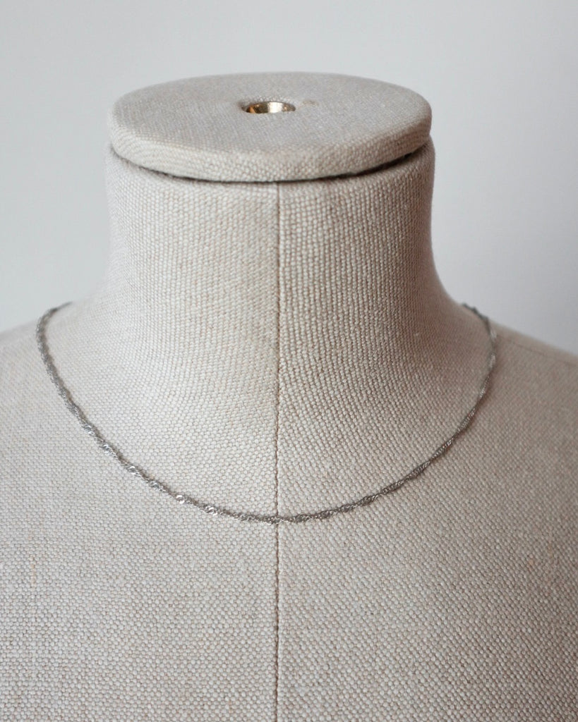 Twisted chain