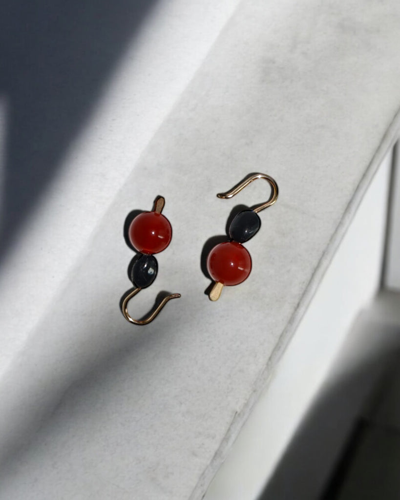 Double drop onyx carnelian