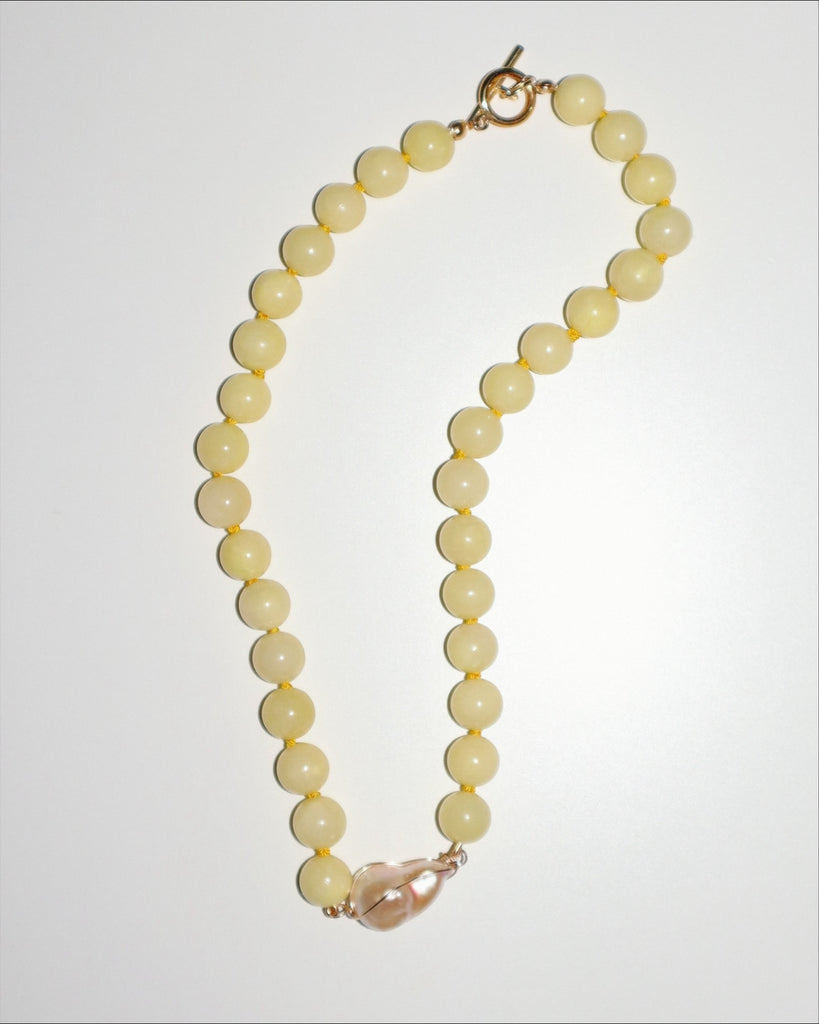 Butter yellow baroque collar