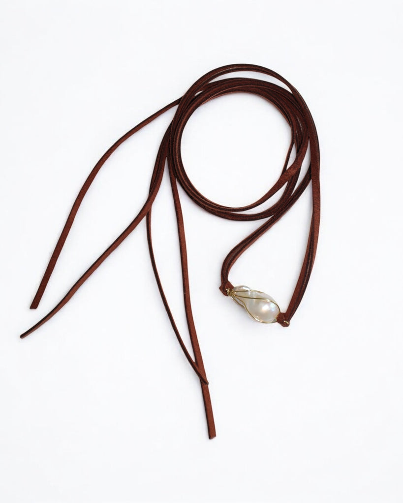 New Baroque Pearl Leather Necklace