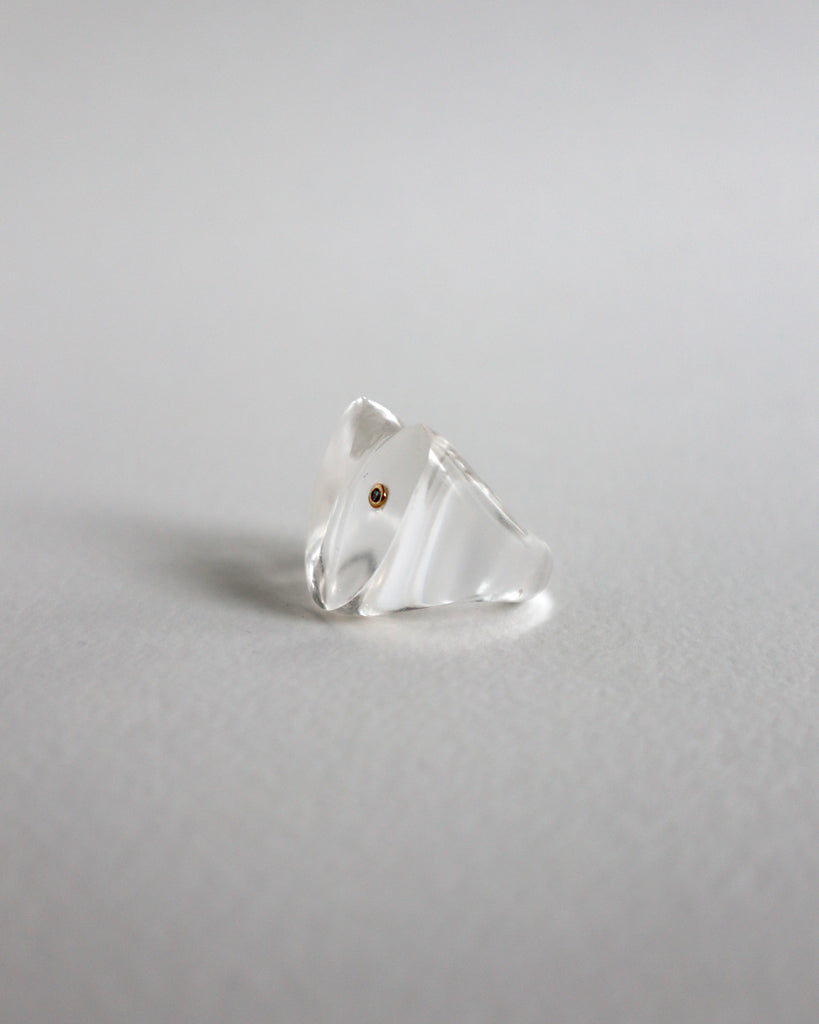 Rock Crystal Hoya ring with a diamond