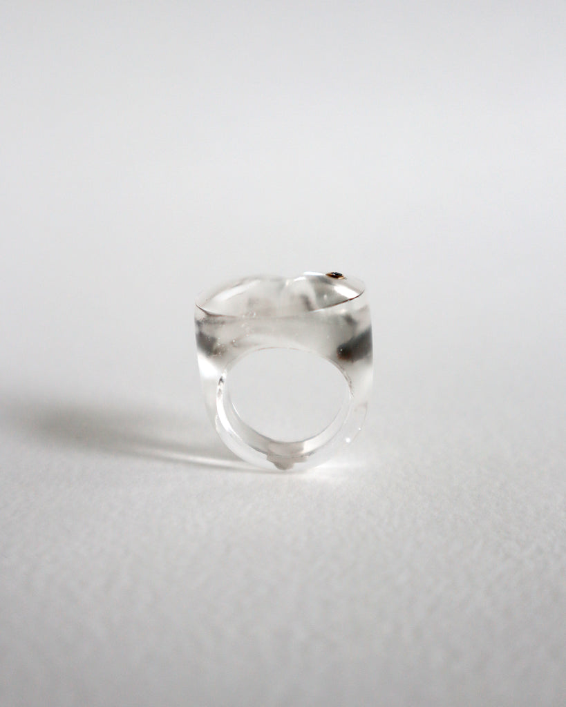 Rock Crystal Hoya ring with a diamond
