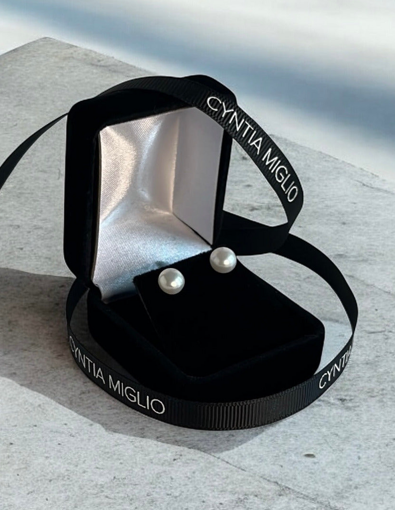 Midi pearl studs gift