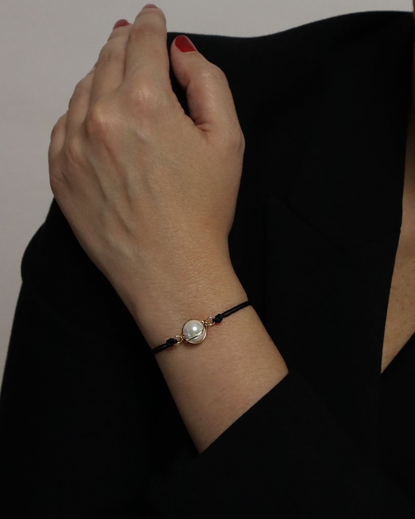 Nodo white pearl bracelet