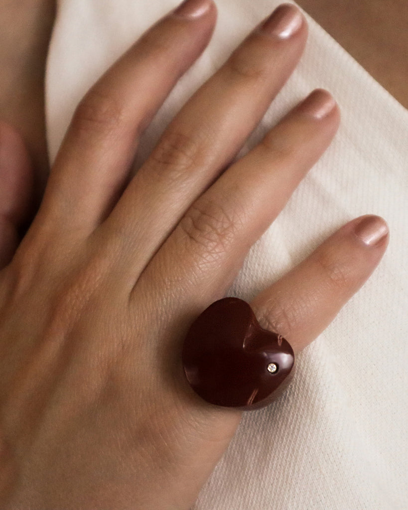 Red Jasper Hoya ring with a diamond