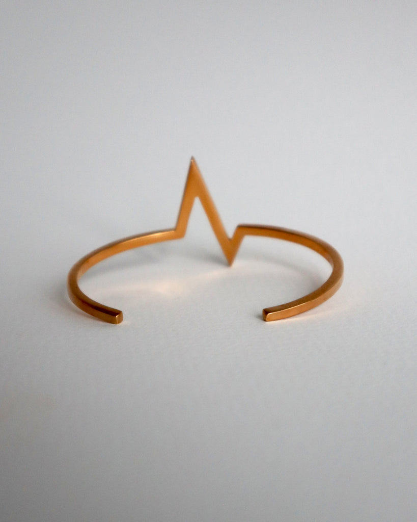 Delicate Heartbeat bracelet