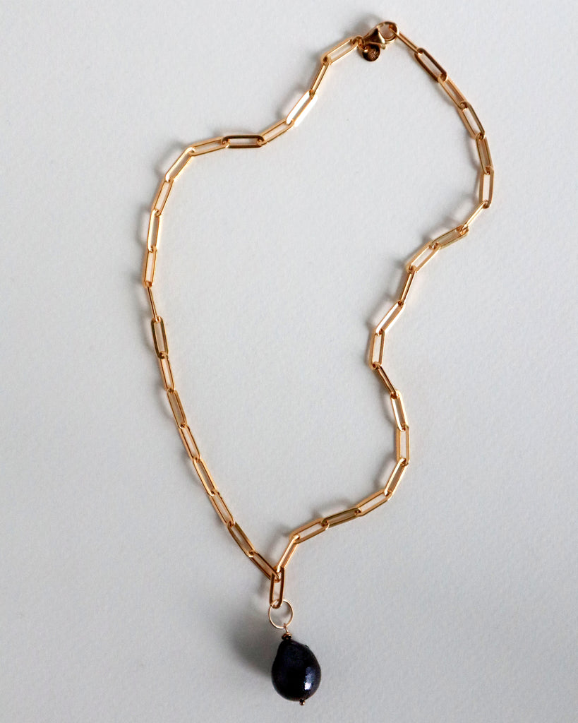 Black Pearl Chain Necklace