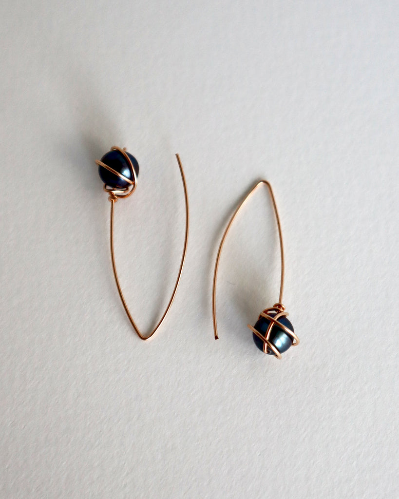 Short Hook Pearl Earrings