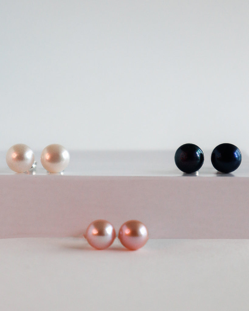 Pearl Studs Gift Box